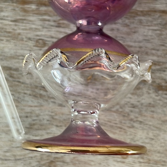 Vintage antique perfume bottle - Picture 7 of 7